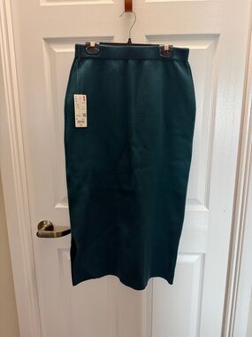 Uniqlo Women's Dark Teal Pencil Skirt